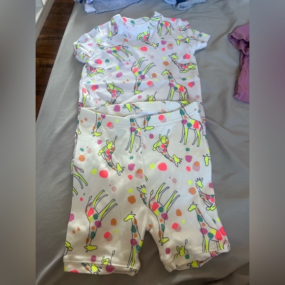GAP Toddler Giraffe Print PJ Set - Picture 1 of 4